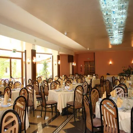 מלון Tre Torri Villaggio Mosè